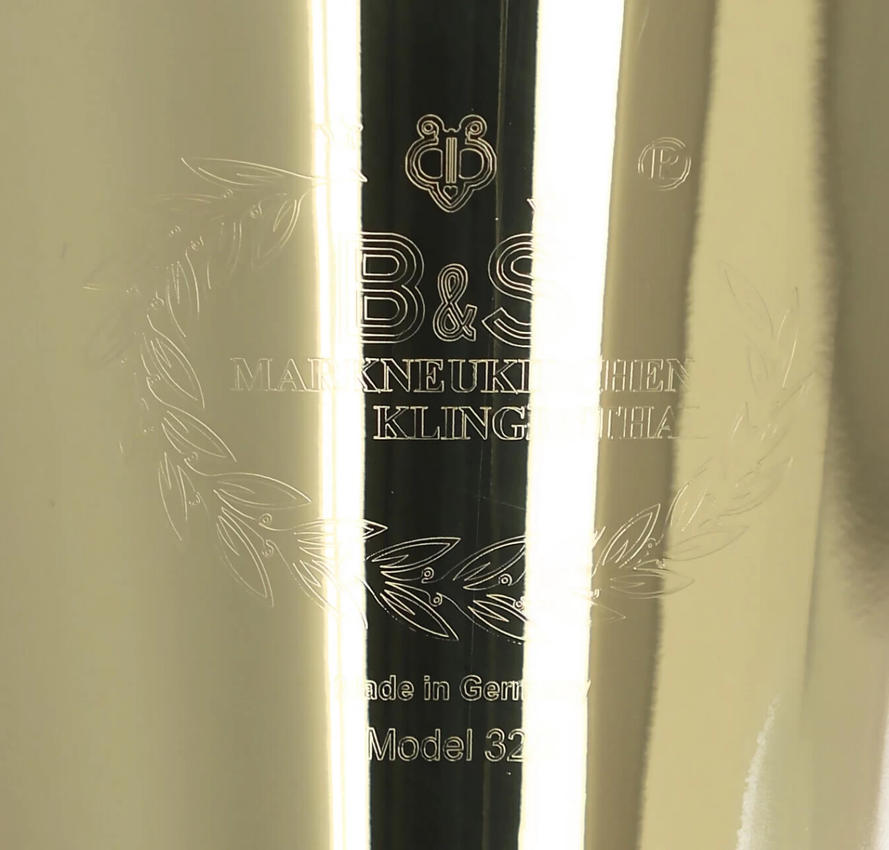 B&S 32/2-L 3 B&S 32/2-L – Bild 3